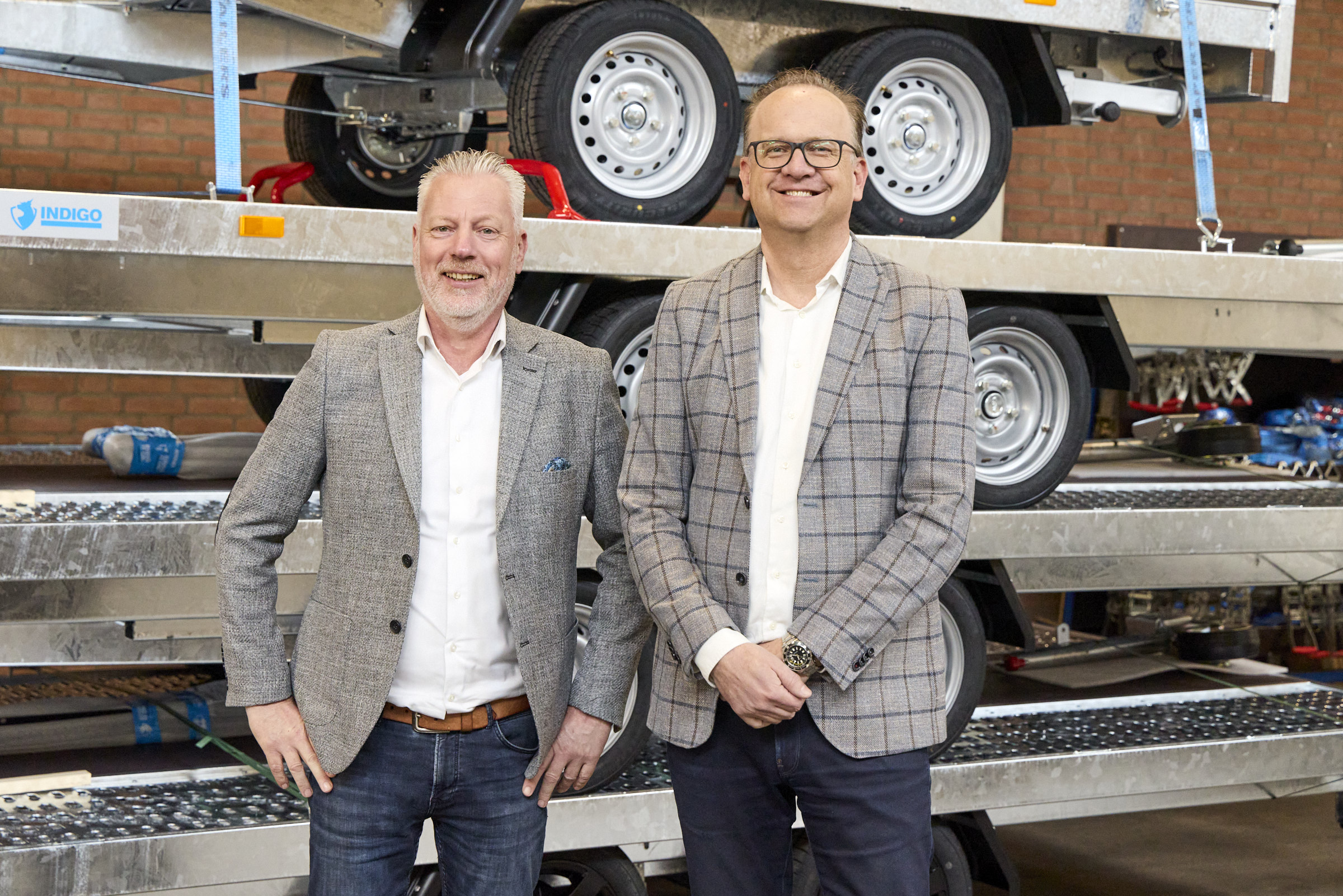 KENDA's Sales Manager Peter van der Horn and Hapert's Commercial Director Marc van den Molengraaf posing together